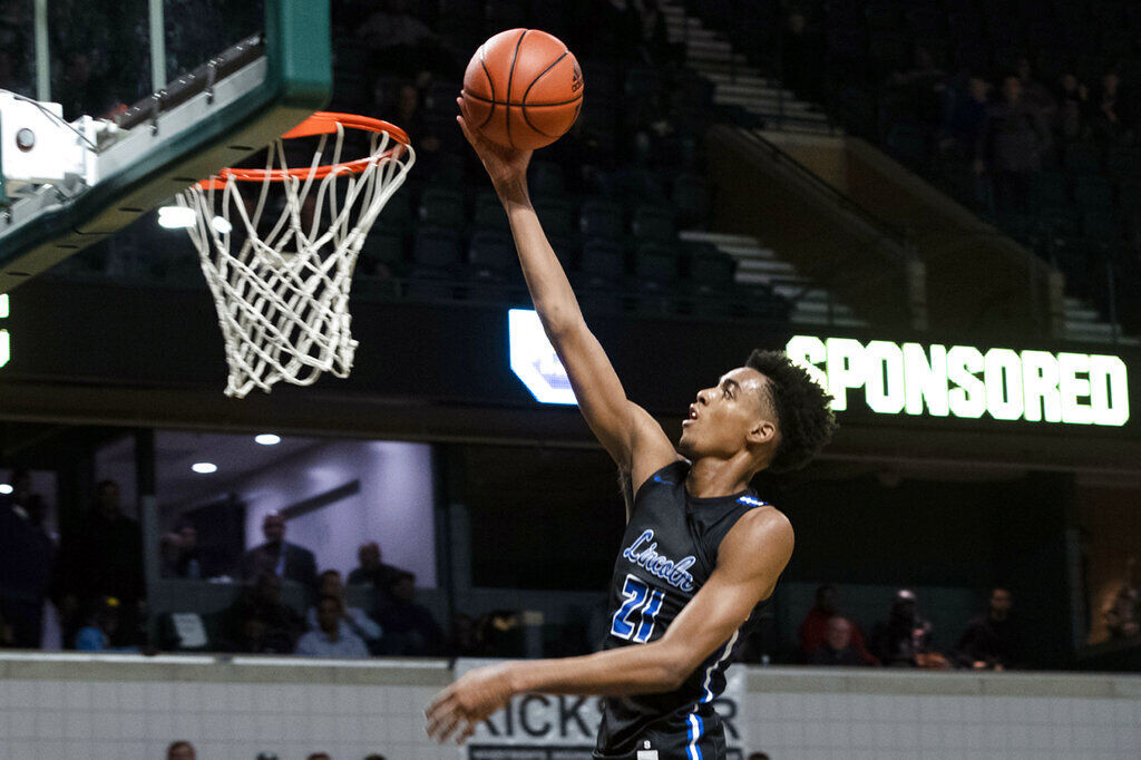 MEMPHIS: F Emoni Bates
